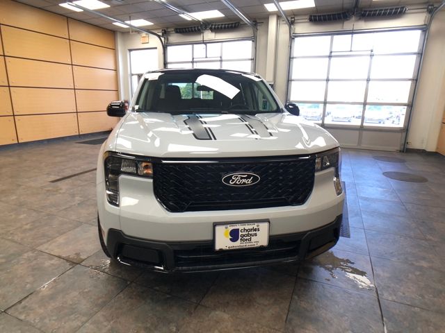 2025 Ford Maverick XLT photo 2