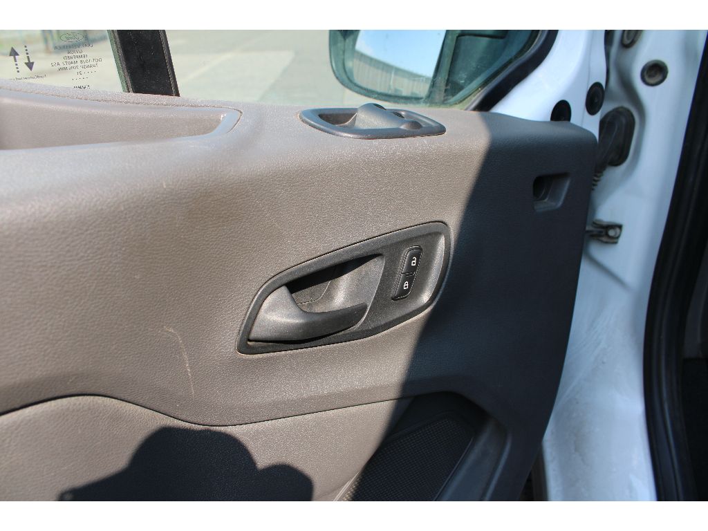 2021 Ford Transit XLT photo 9