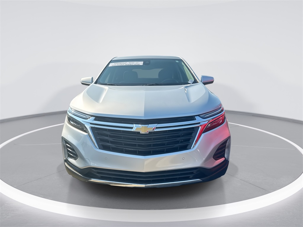 2022 Chevrolet Equinox LT photo 2