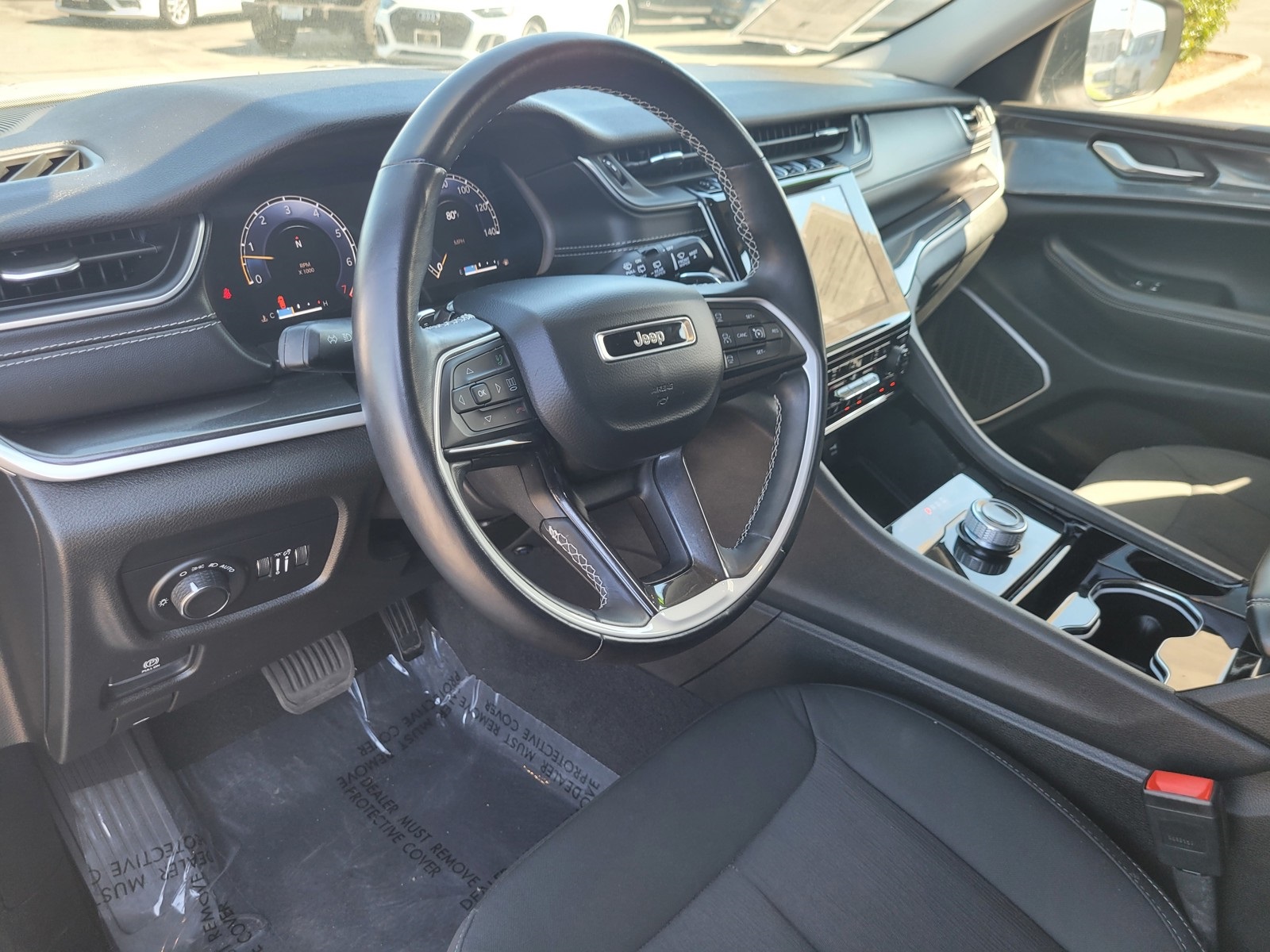 2021 Jeep Grand Cherokee Laredo photo 14