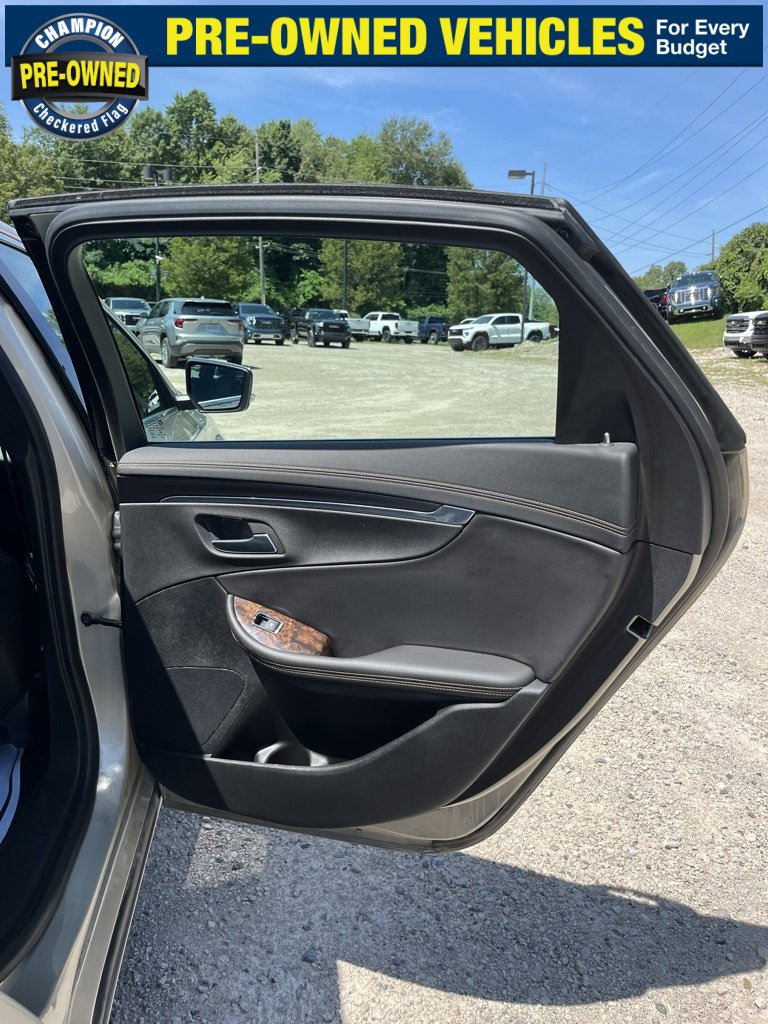 2014 Chevrolet Impala LTZ photo 21