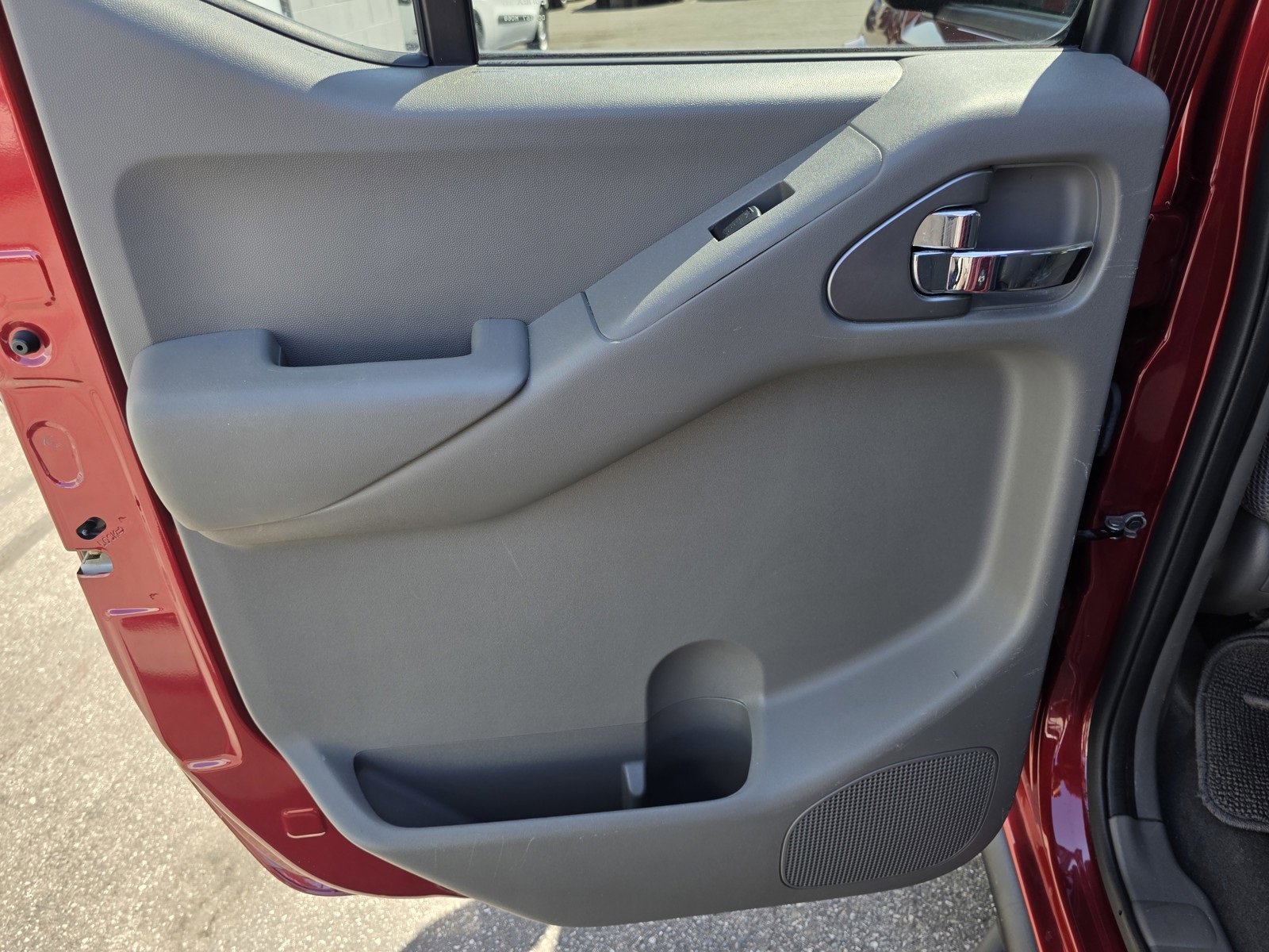 2019 Nissan Frontier SV photo 12
