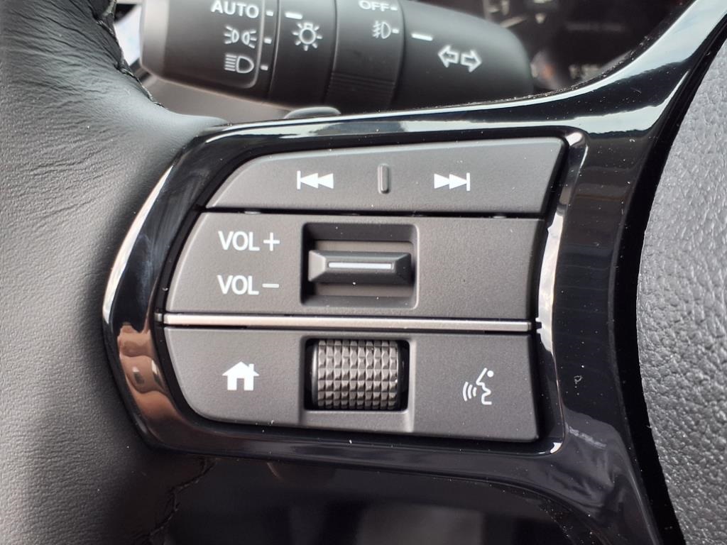 2025 Honda Pilot Touring photo 21