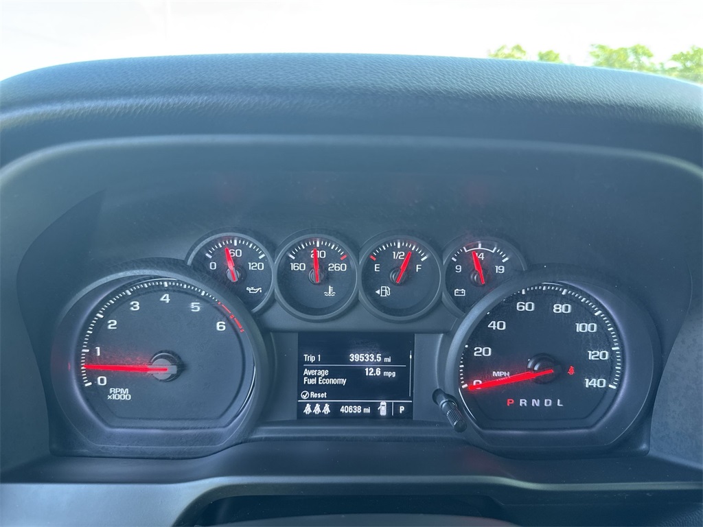 2024 Chevrolet Silverado 2500HD Custom photo 21