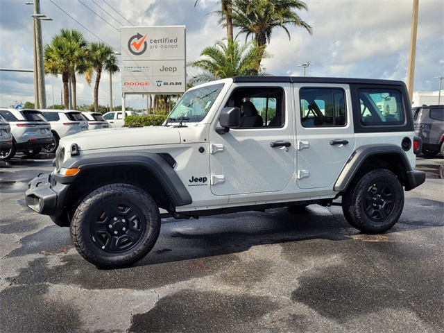 2025 Jeep Wrangler Sport photo 3