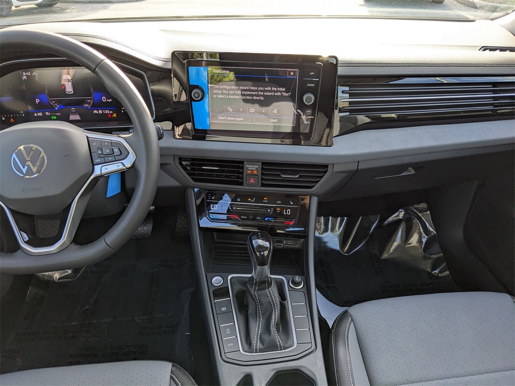 2025 Volkswagen Jetta 1.5T SE photo 14