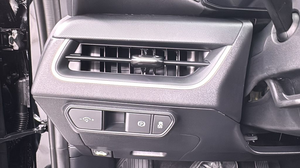 2025 Kia K4 LXS photo 27