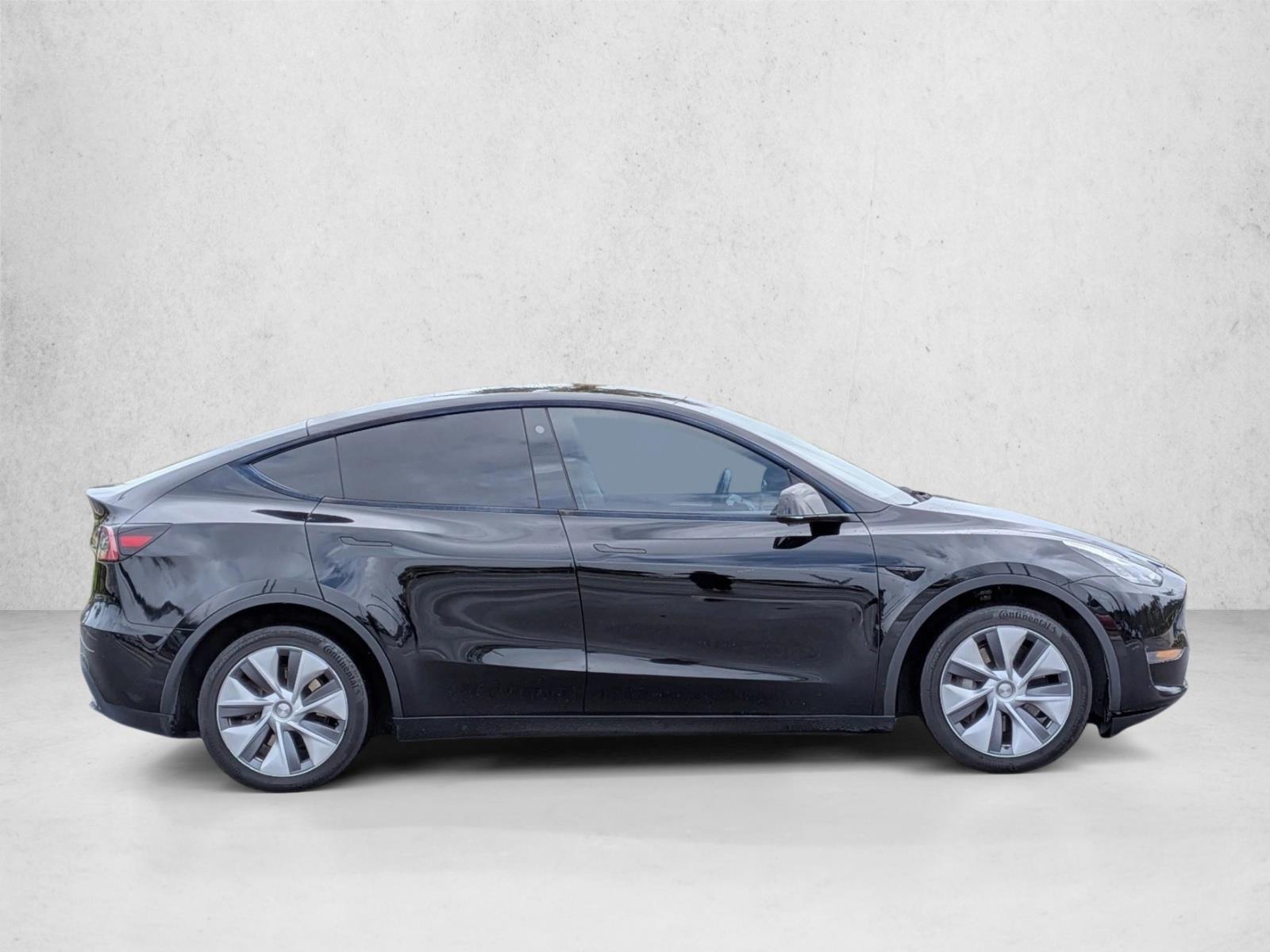 2023 Tesla Model Y Long Range photo 4