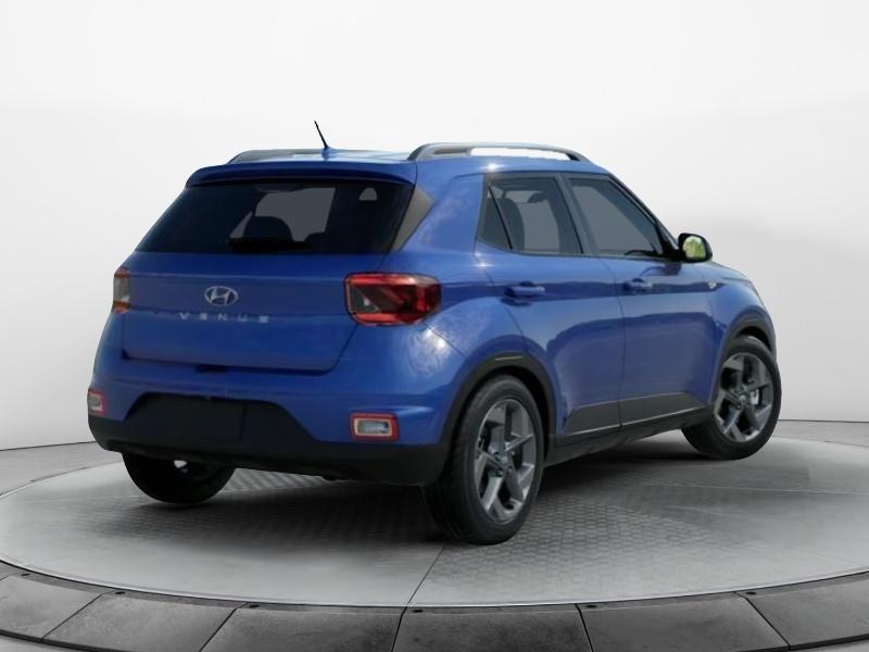 2025 Hyundai Venue SEL photo 3