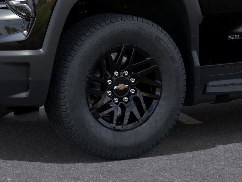 2026 Chevrolet Silverado LT photo 8
