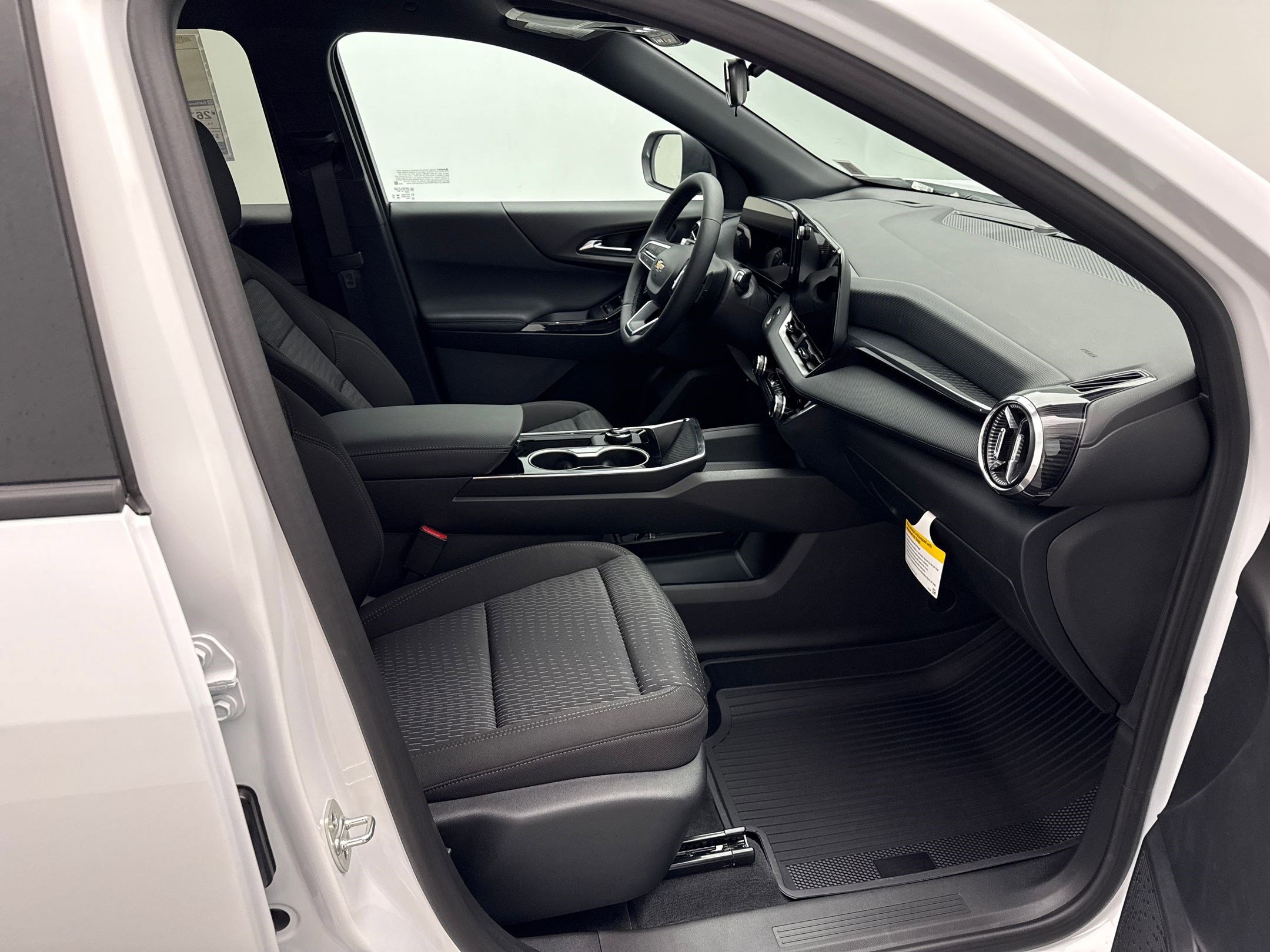 2026 Chevrolet Equinox LT photo 21