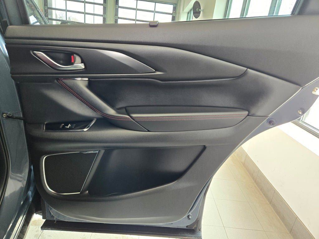 2023 Mazda CX-9 Carbon photo 16