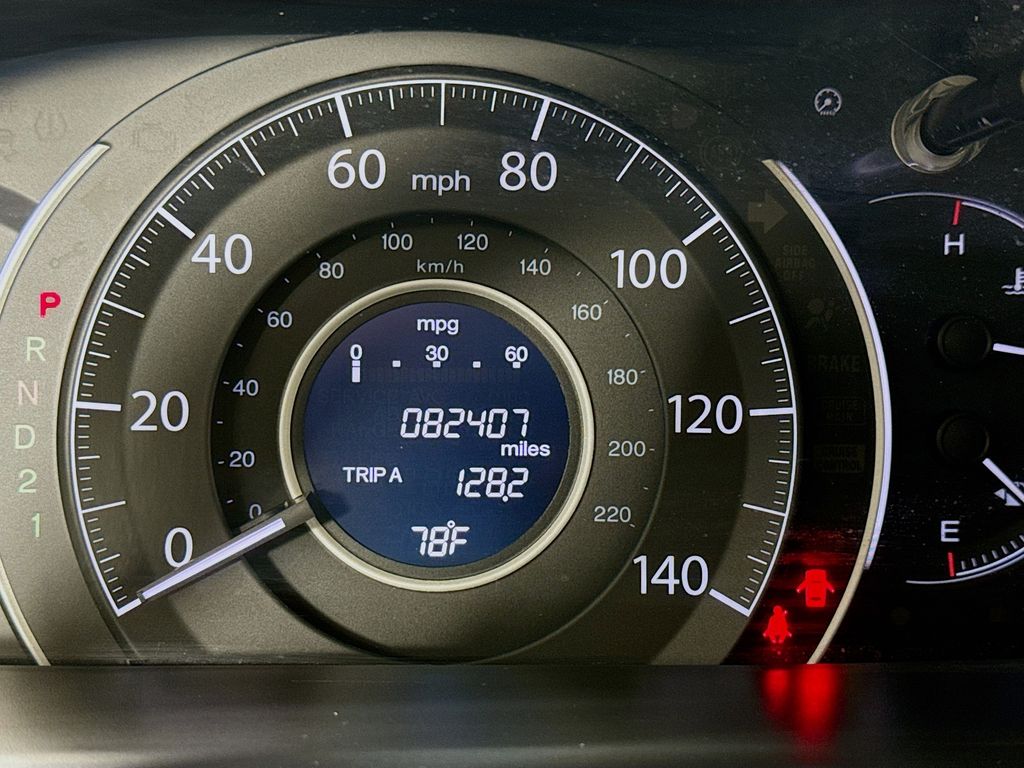 2014 Honda CR-V LX photo 13