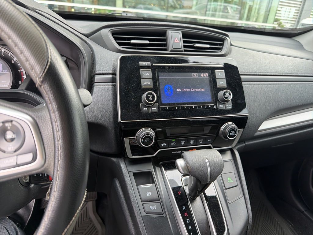 2017 Honda CR-V LX photo 3