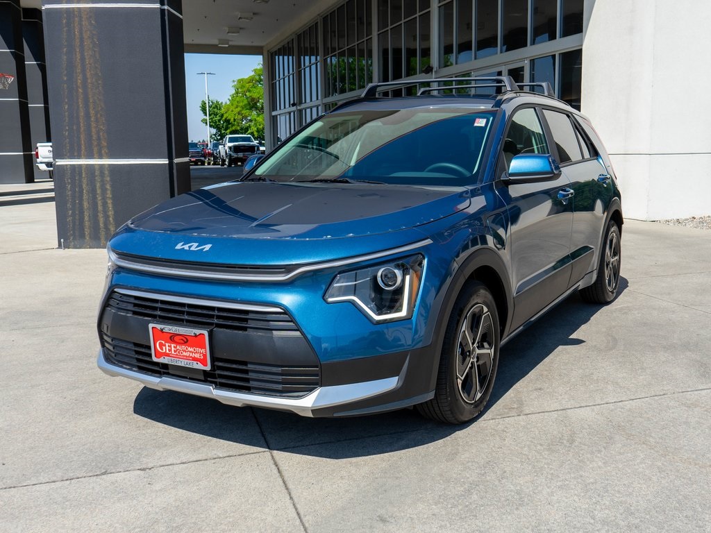 2025 Kia Niro Plug-In Hybrid EX photo 2