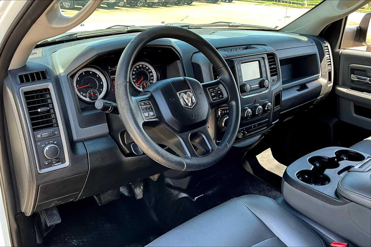2018 Ram 1500 Tradesman photo 14