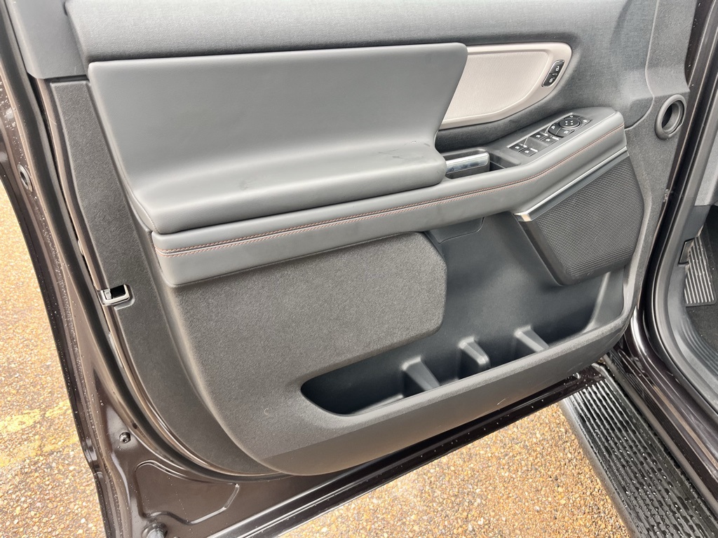 2025 Ford Expedition photo 20