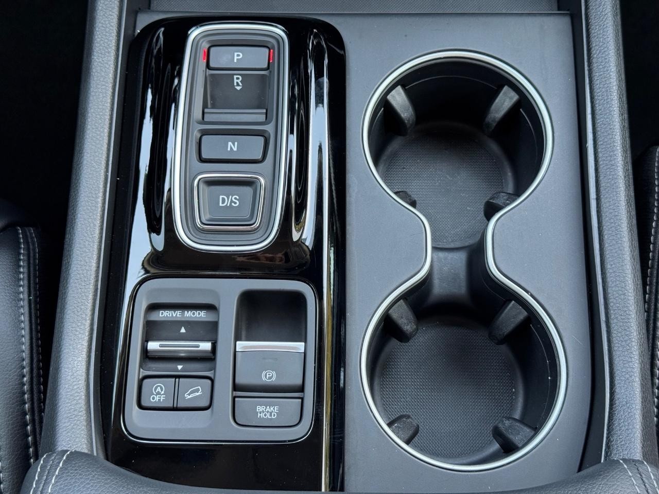 2025 Honda Pilot Touring photo 15
