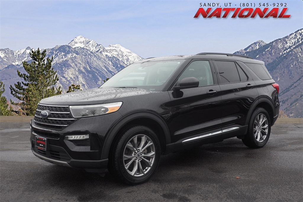 2022 Ford Explorer XLT's photo