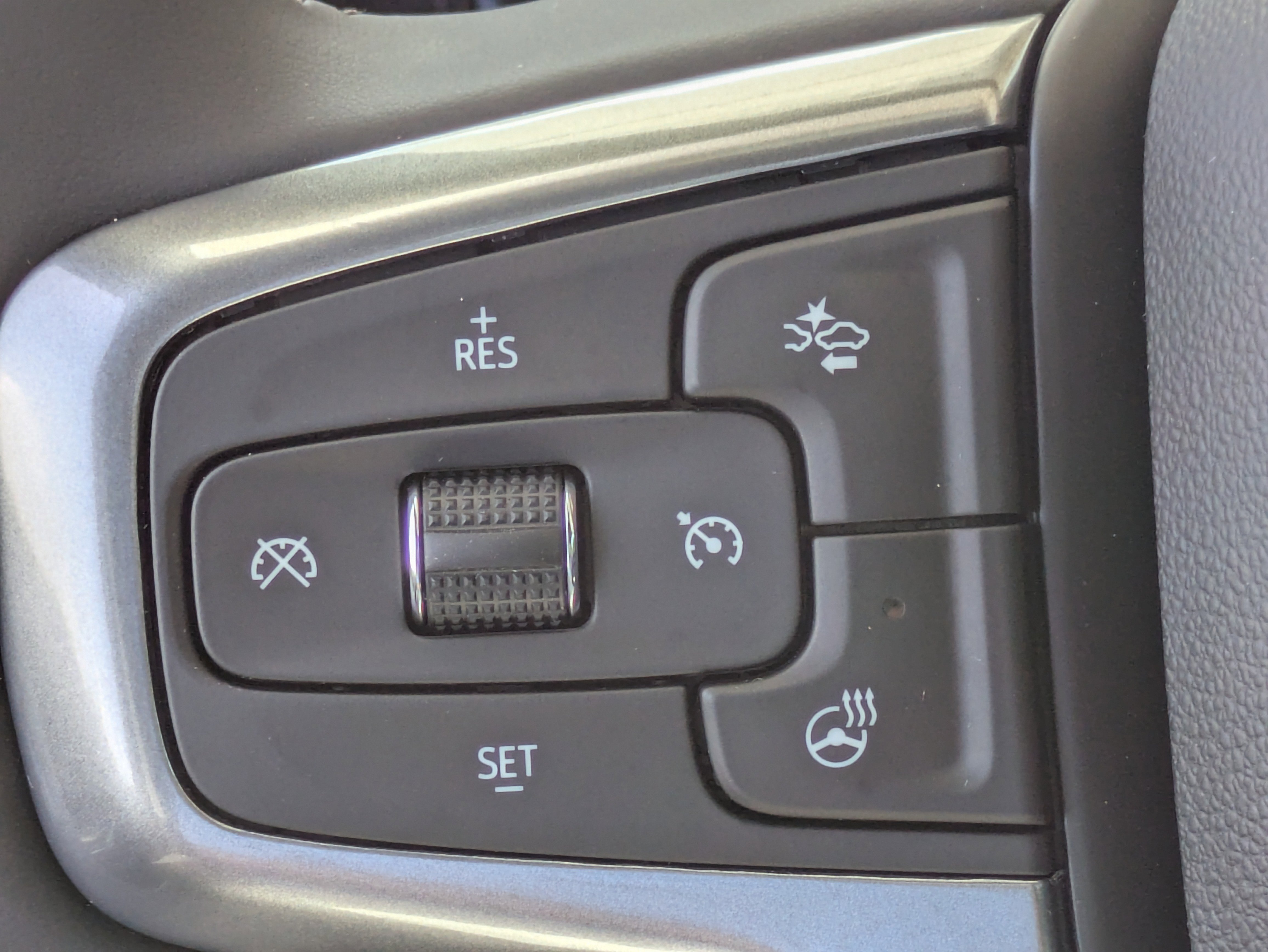 2025 Chevrolet Silverado 1500 RST photo 4