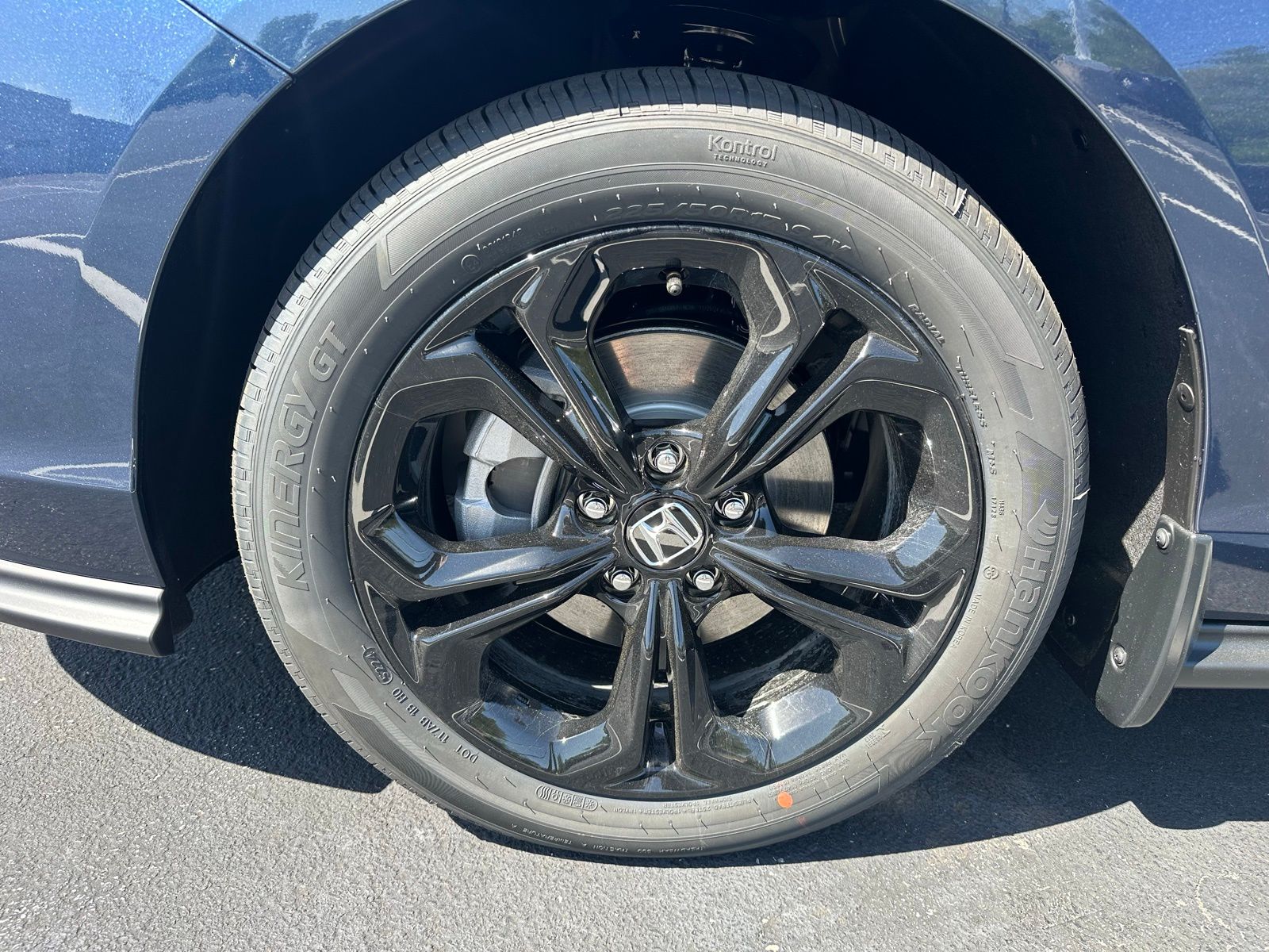 2025 Honda Accord 1.5T SE photo 9