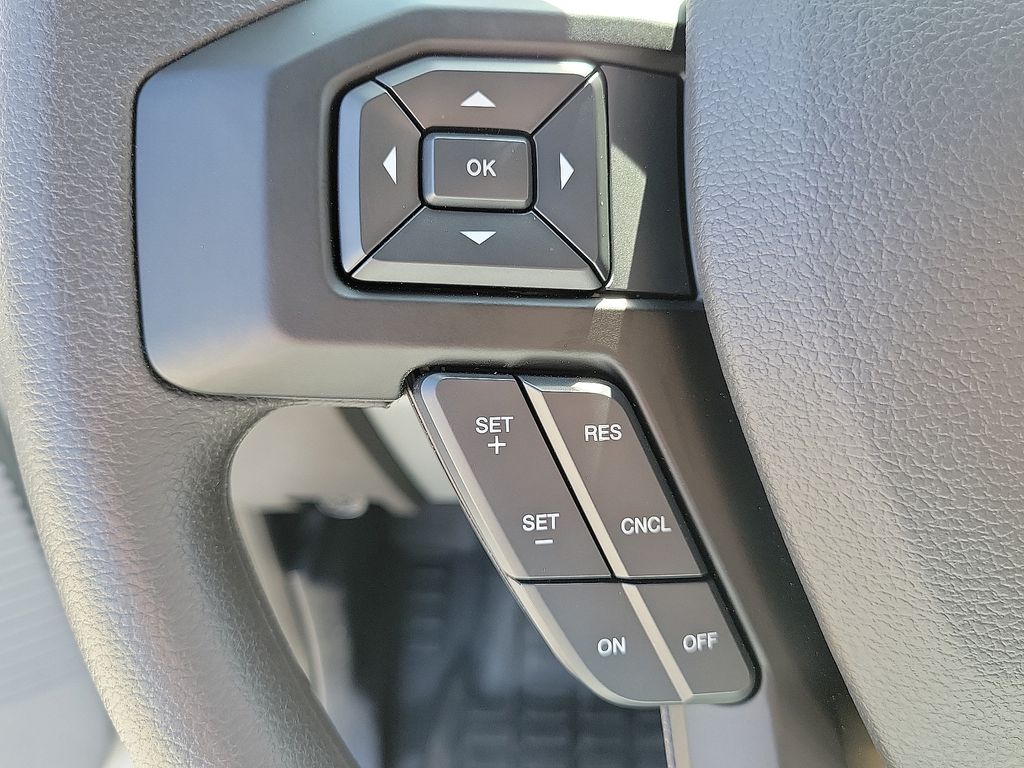 2024 Ford F-750 photo 7