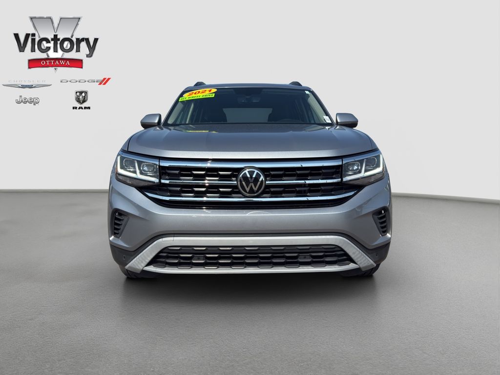 Used 2021 Volkswagen Atlas SE w/Tech with VIN 1V2KR2CA8MC587159 for sale in Kansas City