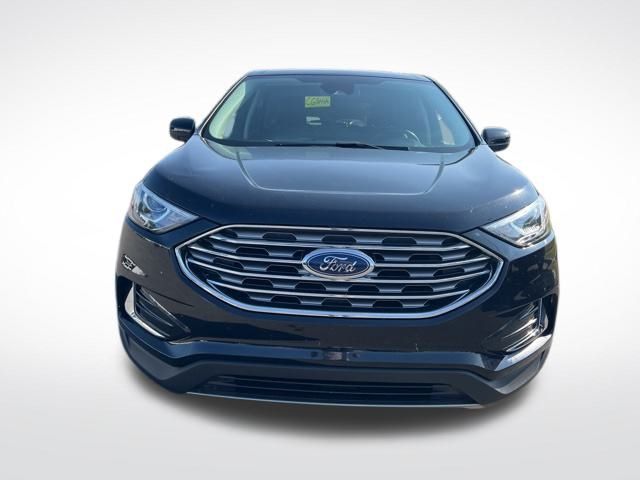 2022 Ford Edge SEL photo 8