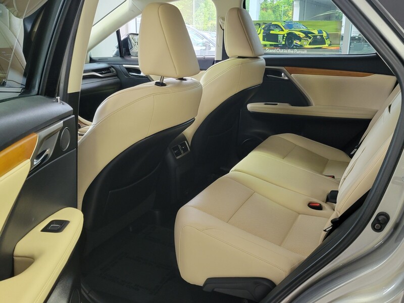 2022 Lexus RX 450h AWD photo 9