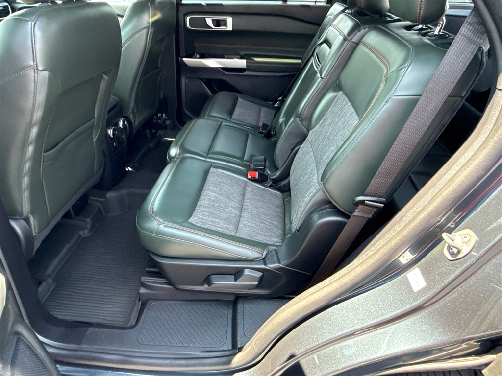 2022 Ford Explorer Timberline photo 18