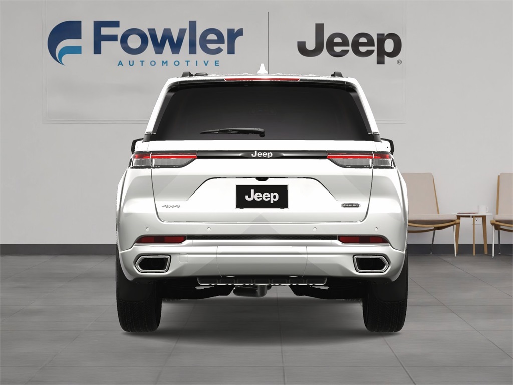 2025 Jeep Grand Cherokee Overland photo 10