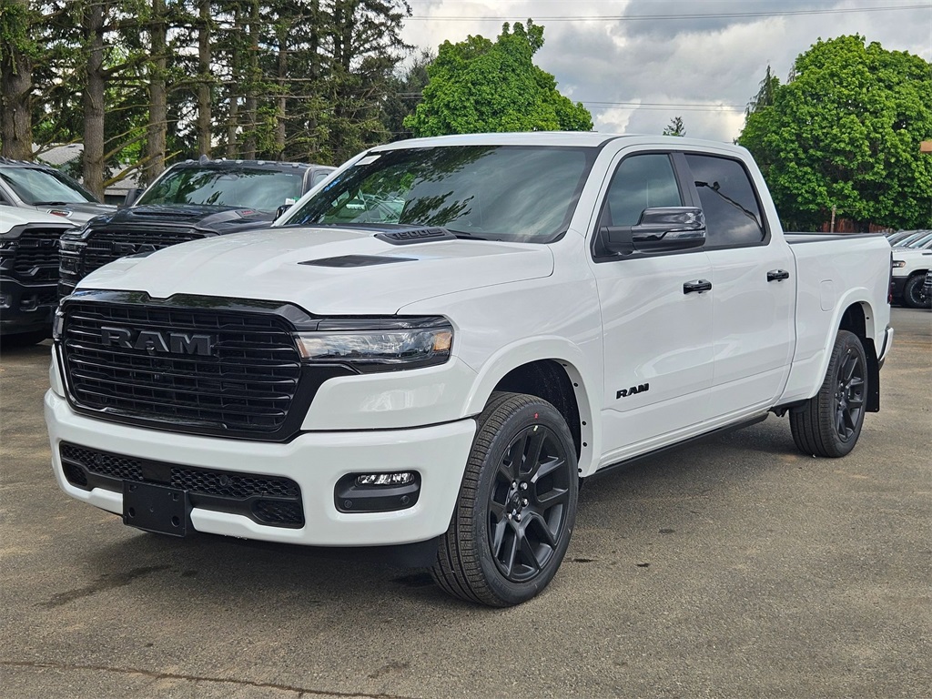 2025 Ram 1500 Laramie photo 3