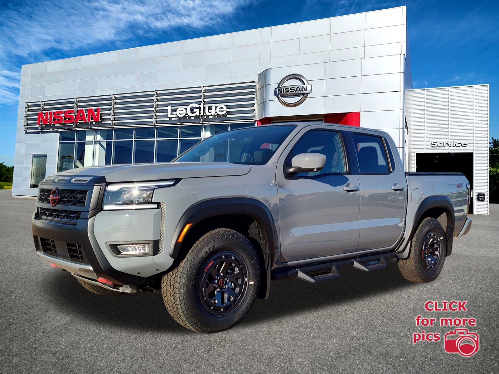 2026 Nissan Frontier PRO-4X's photo
