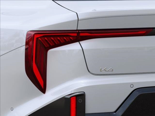 2025 Kia K4 GT-Line Turbo photo 11