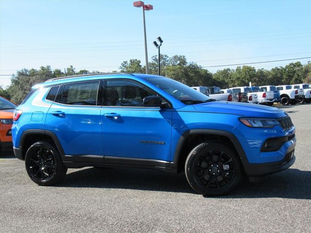 2026 Jeep Compass Latitude Altitude photo 2