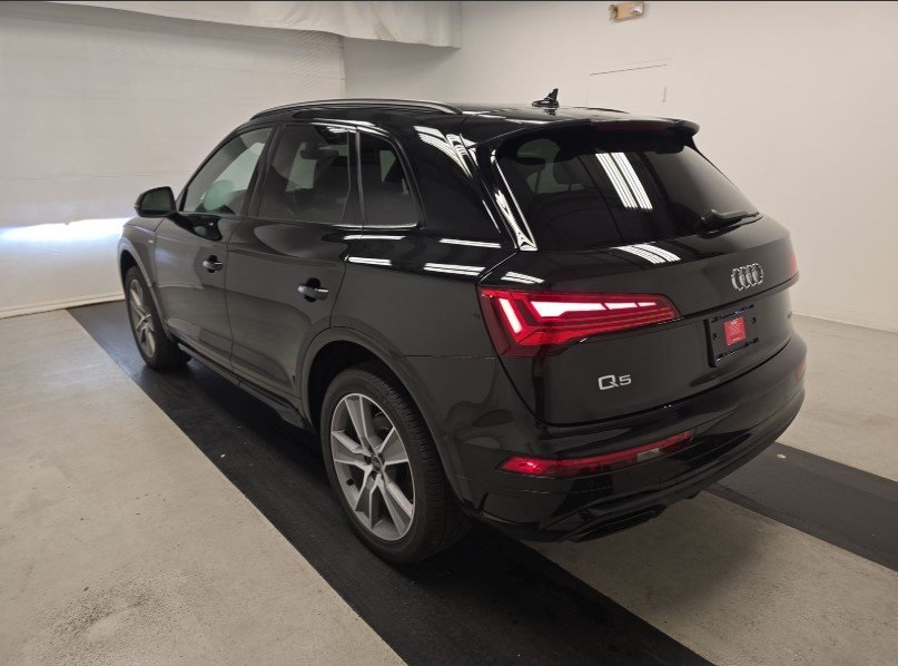 2025 Audi Q5 45 S line Premium photo 5