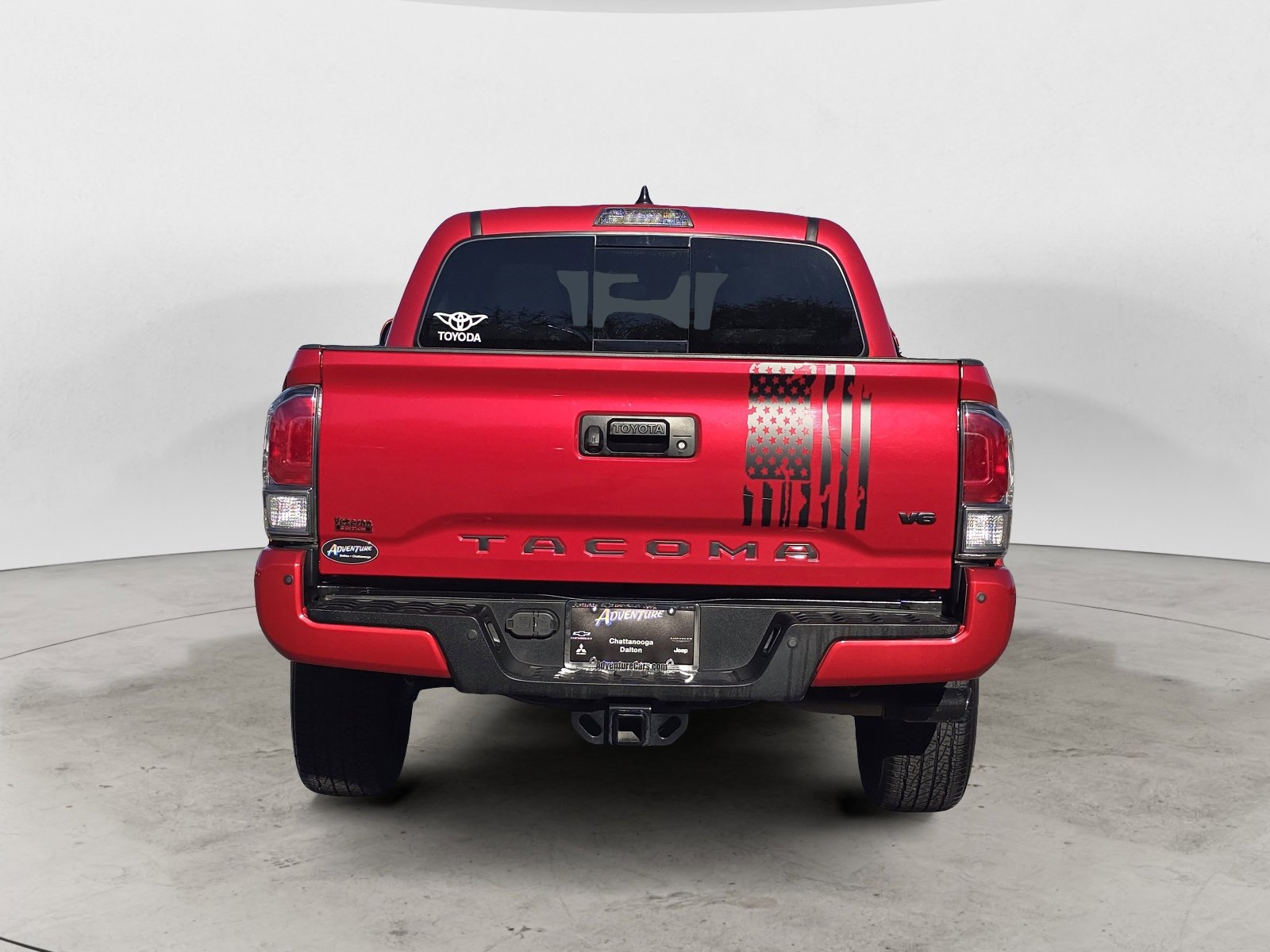 2021 Toyota Tacoma TRD Sport photo 3