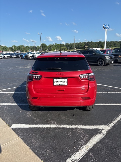 2023 Jeep Compass Limited photo 2