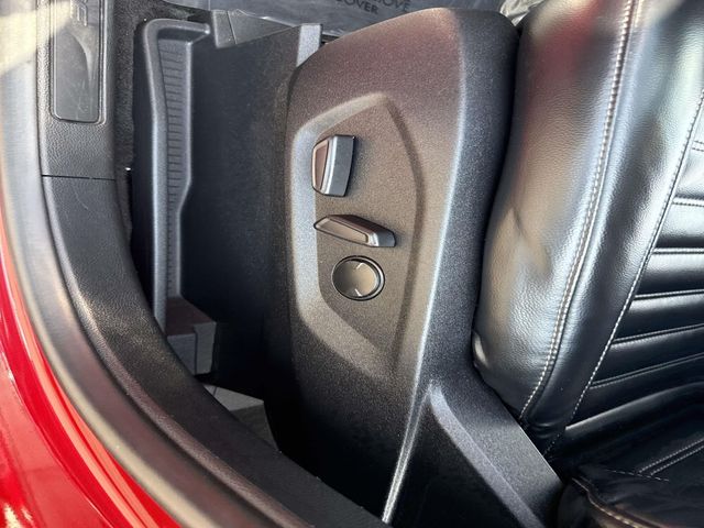 2024 Ford Edge SEL photo 16