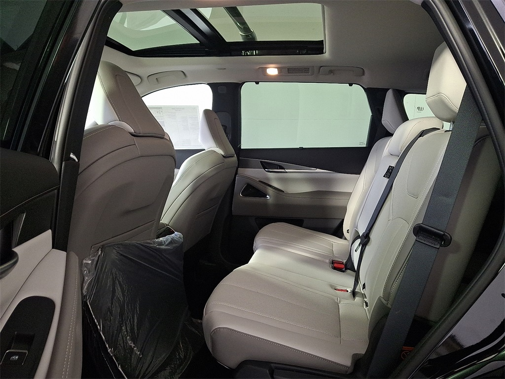 2026 Infiniti QX60 Luxe AWD photo 11