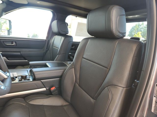 2026 Toyota Tundra Platinum CrewMax photo 12