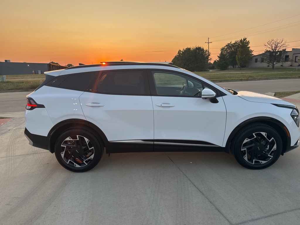 2024 Kia Sportage photo 4