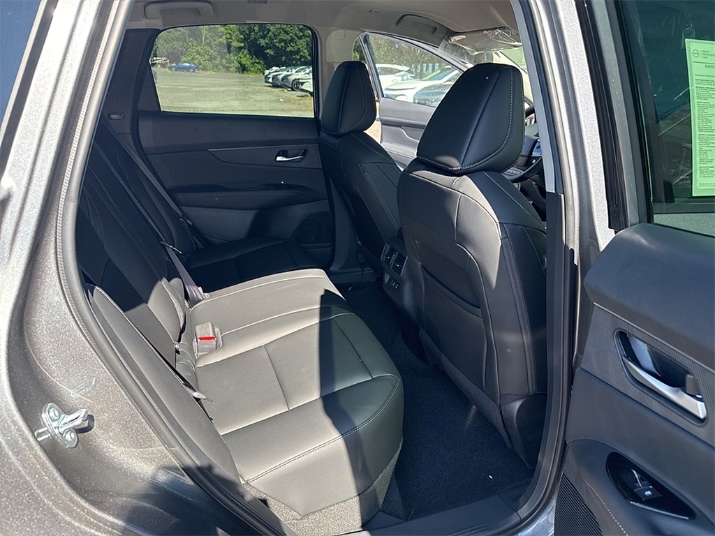 2025 Nissan Murano SV photo 10