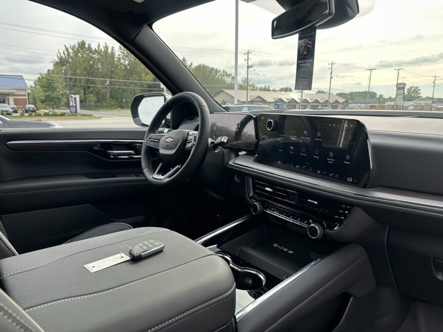 2025 Chevrolet Tahoe Premier photo 8
