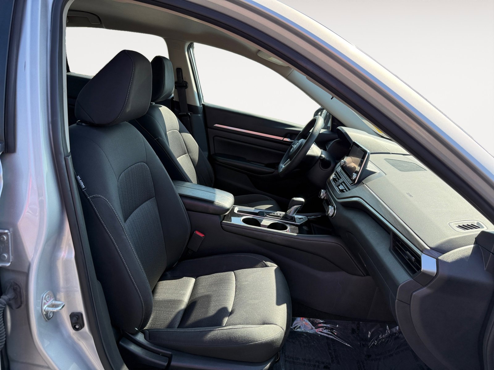 2023 Nissan Altima 2.5 SV photo 18