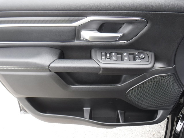 2025 Ram 1500 Big Horn photo 10
