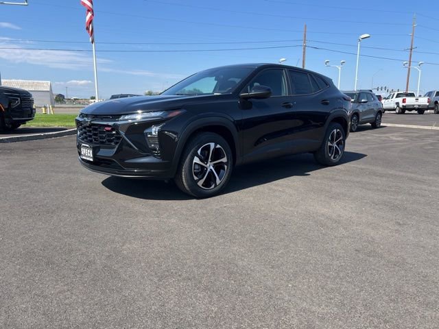 2025 Chevrolet Trax photo 3