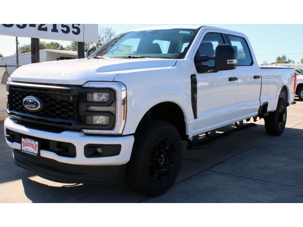 2026 Ford F-250 XL photo 2