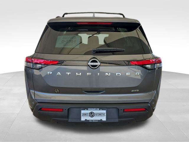 2025 Nissan Pathfinder SV photo 4