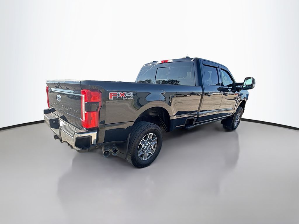2023 Ford F-250 Lariat photo 7